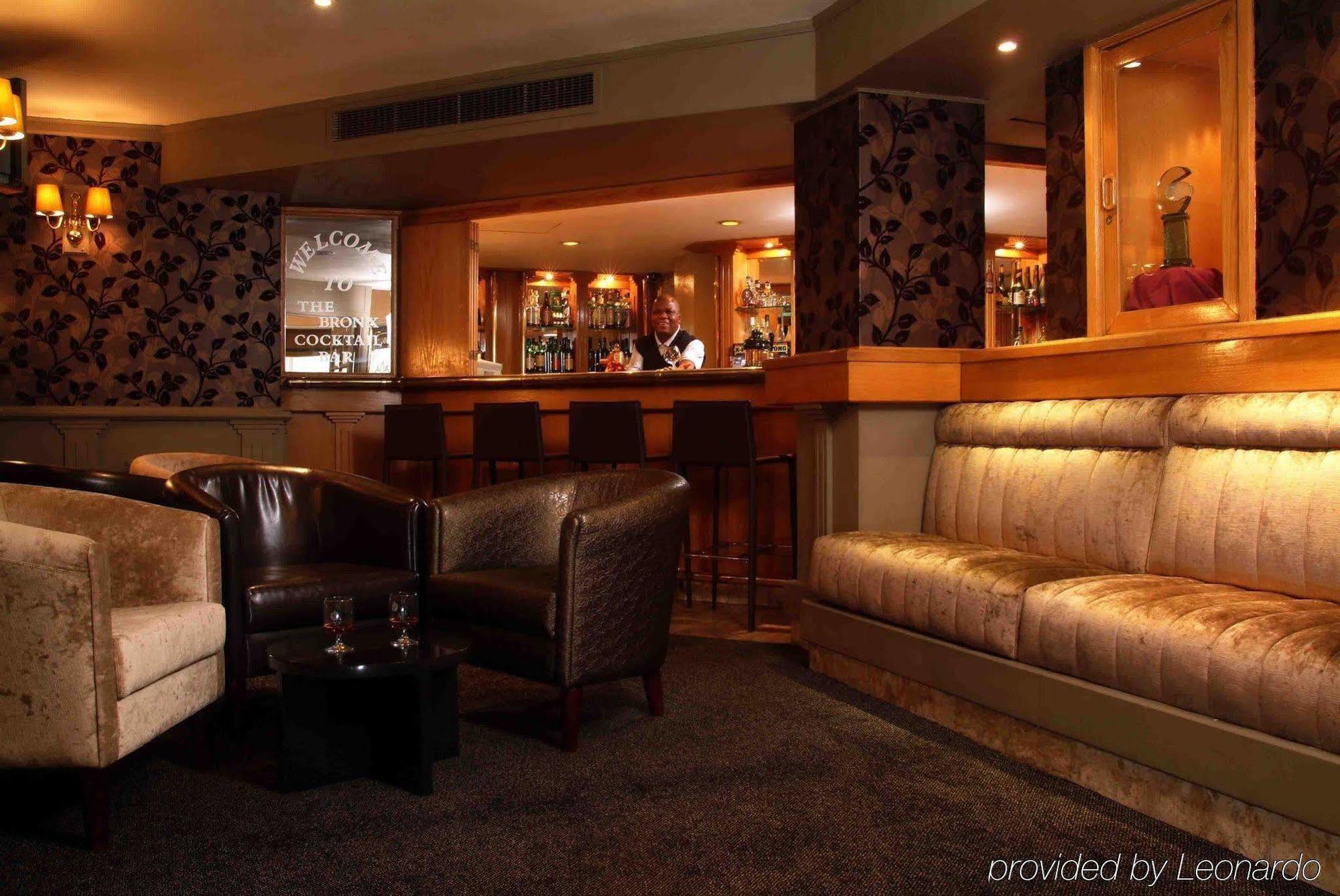 Manhattan Hotel Pretoria-Noord Extérieur photo