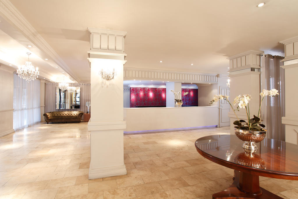 Manhattan Hotel Pretoria-Noord Extérieur photo